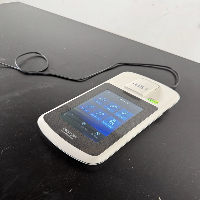 Invitrogen Qubit 4 Fluorometer image 1